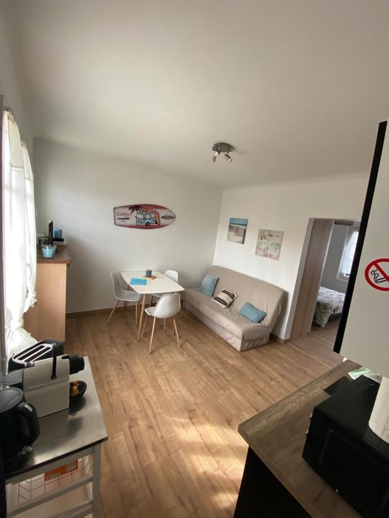 Appartement Proche Plage Et Commerces Royan Kültér fotó